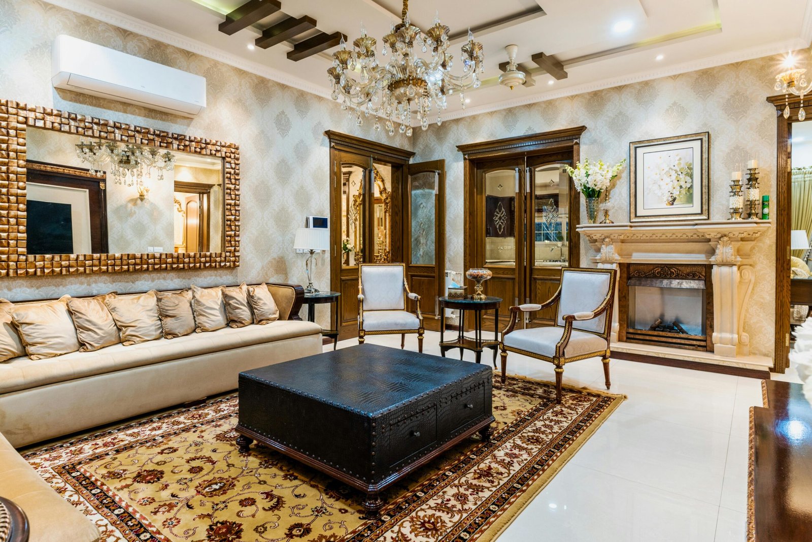 free-photo-of-interior-of-a-luxurious-home